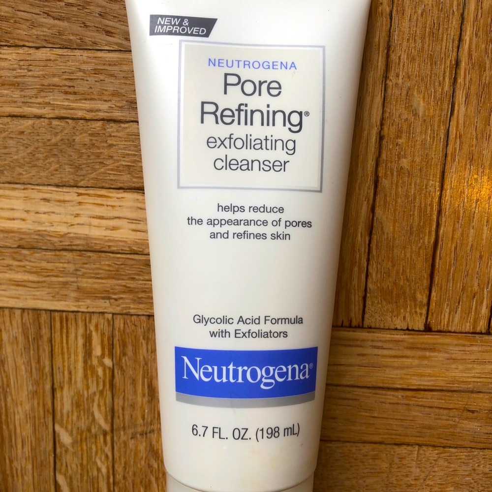 Neutrogena Pore Refining Exfoliating Cleanser